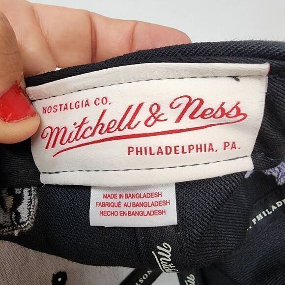 Los Angeles Lakers Vintage Mitchell & Ness Purple Blackout Snap Back Adjustable - Picture 7 of 8